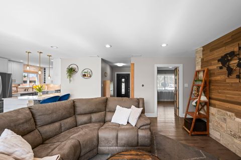 Tiny photo for 485 Lilac Lane, Elk Grove Village, IL 60007 (MLS # 12620255)