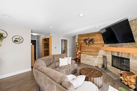 Tiny photo for 485 Lilac Lane, Elk Grove Village, IL 60007 (MLS # 12620255)