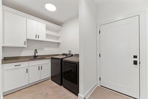 Tiny photo for 1672 Huntington Lane, Highland Park, IL 60035 (MLS # 12378492)