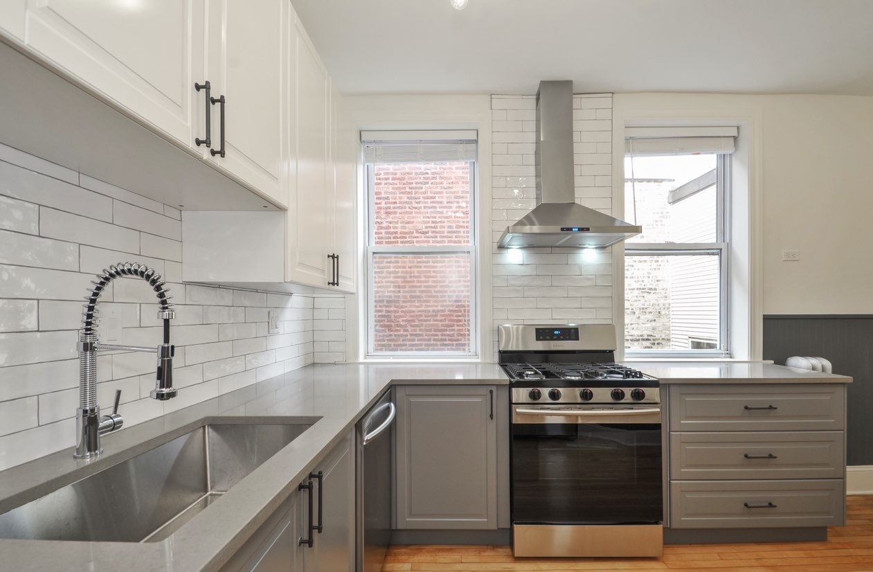 1314 W Argyle Street 3