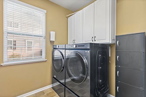 Tiny photo for 211 Valencia Parkway, Gilberts, IL 60136 (MLS # 12480663)