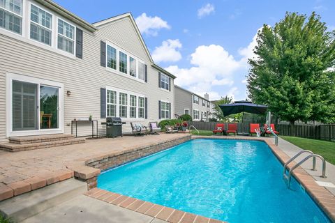 Tiny photo for 211 Valencia Parkway, Gilberts, IL 60136 (MLS # 12480663)