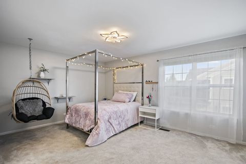 Tiny photo for 211 Valencia Parkway, Gilberts, IL 60136 (MLS # 12480663)