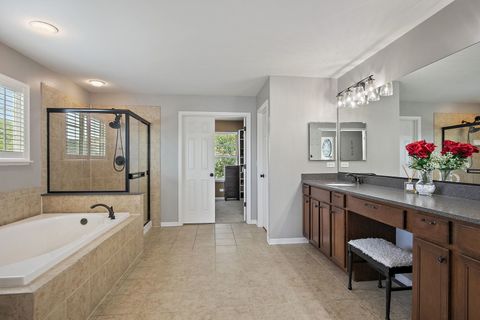 Tiny photo for 211 Valencia Parkway, Gilberts, IL 60136 (MLS # 12480663)