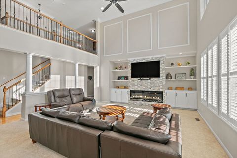 Tiny photo for 211 Valencia Parkway, Gilberts, IL 60136 (MLS # 12480663)