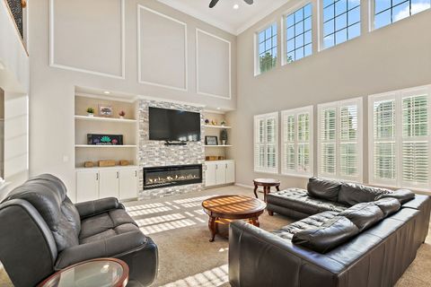 Tiny photo for 211 Valencia Parkway, Gilberts, IL 60136 (MLS # 12480663)