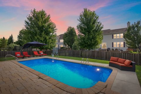 Tiny photo for 211 Valencia Parkway, Gilberts, IL 60136 (MLS # 12480663)