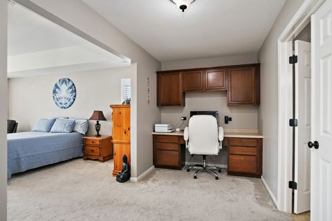 Tiny photo for 211 Valencia Parkway, Gilberts, IL 60136 (MLS # 12480663)