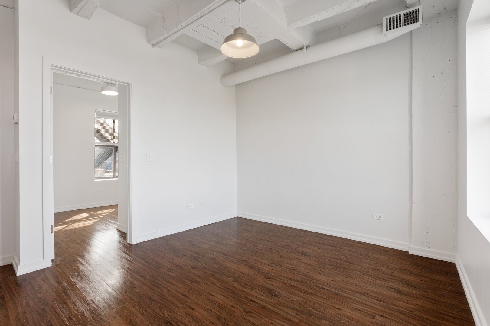 1325 W Wilson Avenue 1211