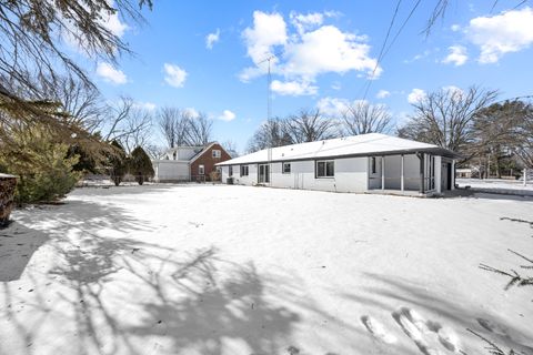 Tiny photo for 521 N Vale Avenue, Rockford, IL 61107 (MLS # 12547425)