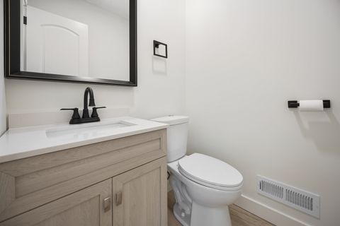 Tiny photo for 521 N Vale Avenue, Rockford, IL 61107 (MLS # 12547425)