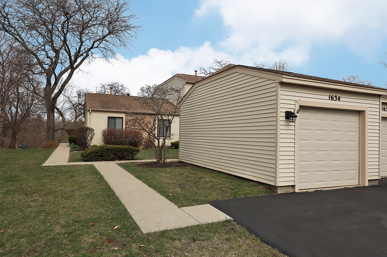 1634 Vermont Drive