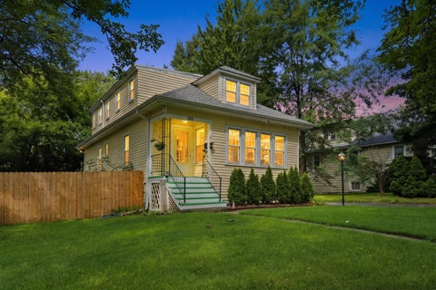 Tiny photo for 132 S Adams Street, Hinsdale, IL 60521 (MLS # 12757090)