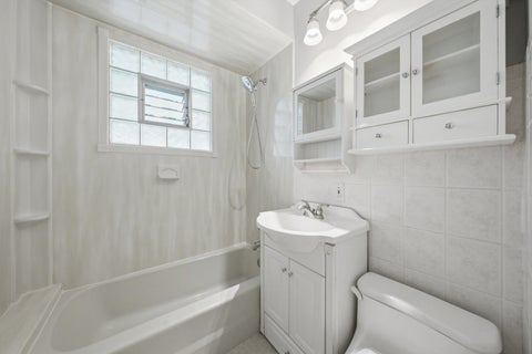 Tiny photo for 132 S Adams Street, Hinsdale, IL 60521 (MLS # 12757090)