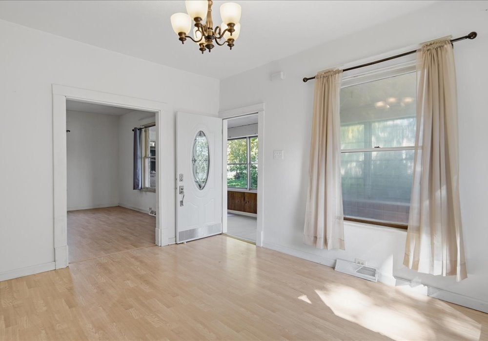 105 9th Avenue