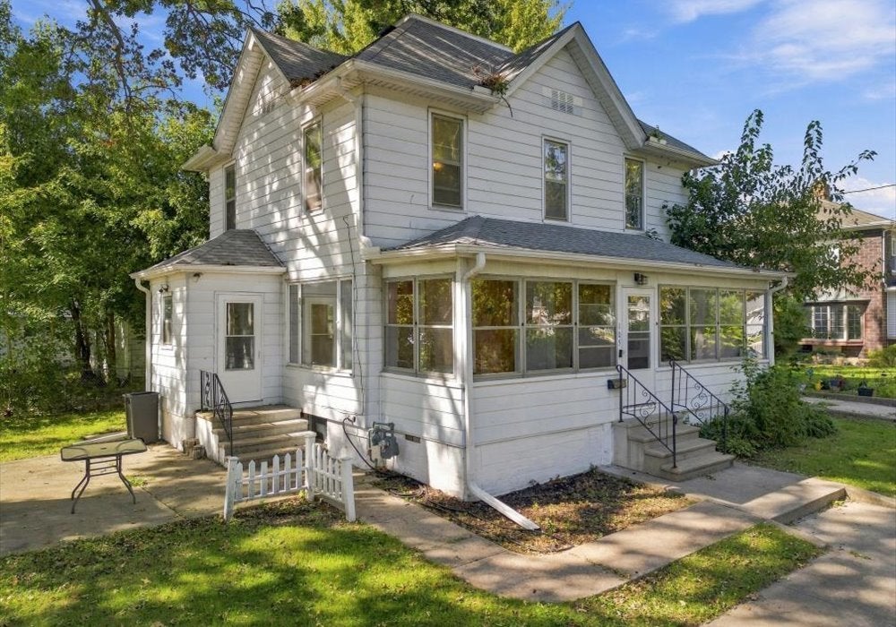 105 9th Avenue