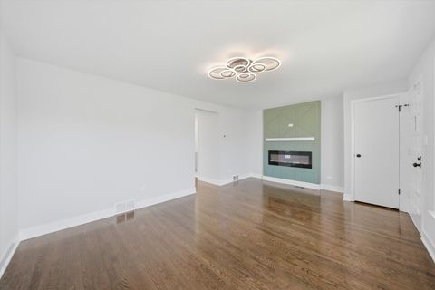 Tiny photo for 2811 W 82nd Street, Chicago, IL 60652 (MLS # 12615661)