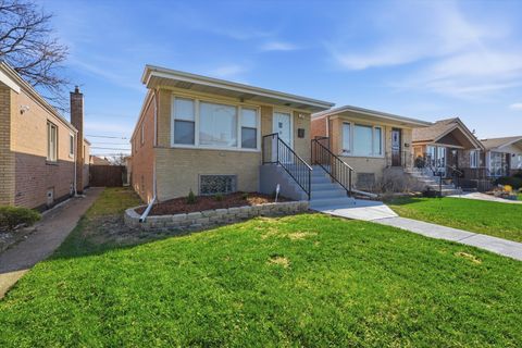 Tiny photo for 2811 W 82nd Street, Chicago, IL 60652 (MLS # 12615661)