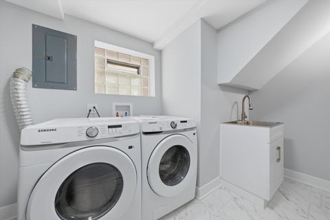 Tiny photo for 2811 W 82nd Street, Chicago, IL 60652 (MLS # 12615661)