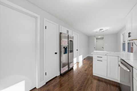 Tiny photo for 2811 W 82nd Street, Chicago, IL 60652 (MLS # 12615661)