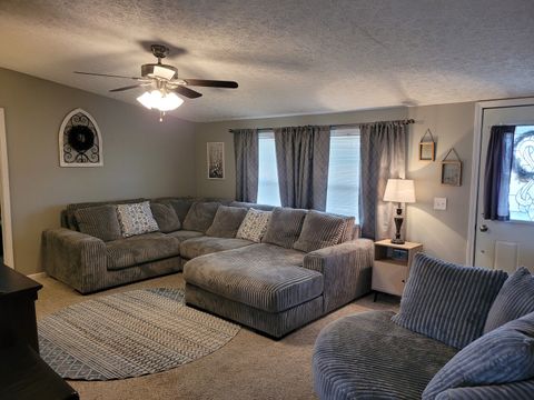 Tiny photo for 17362 N Idlewood Lane, Mt Vernon, IL 62864 (MLS # 12581586)