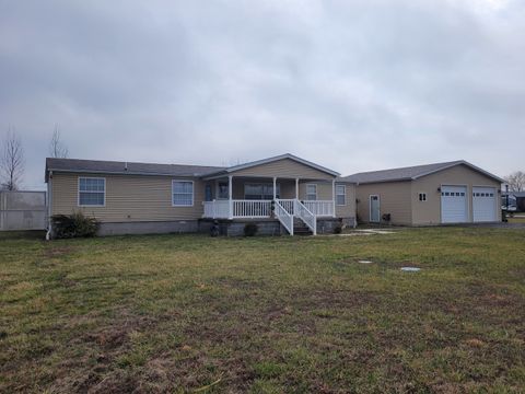 Photo of 17362 N Idlewood Lane, Mt Vernon, IL 62864 (MLS # 12581586)