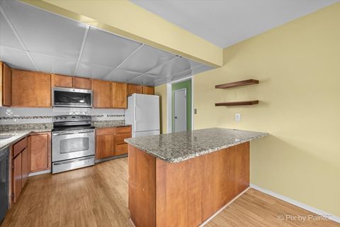 Tiny photo for 876 Darlington Lane, Crystal Lake, IL 60014 (MLS # 12615752)