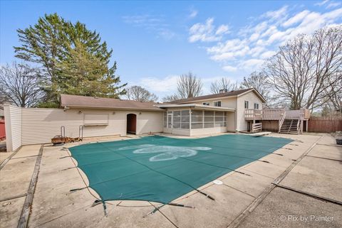 Tiny photo for 876 Darlington Lane, Crystal Lake, IL 60014 (MLS # 12615752)