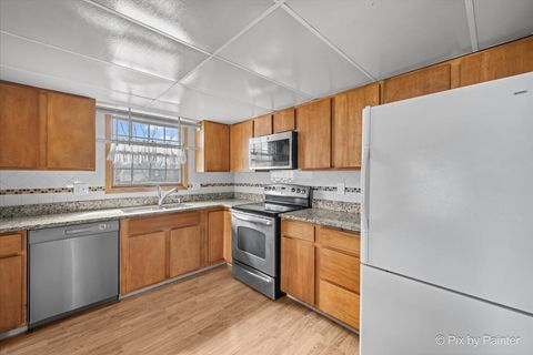 Tiny photo for 876 Darlington Lane, Crystal Lake, IL 60014 (MLS # 12615752)