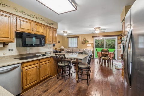 Tiny photo for 2228 Hanlon Road, Libertyville, IL 60048 (MLS # 12780221)