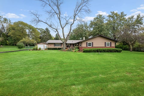 Photo of 2228 Hanlon Road, Libertyville, IL 60048 (MLS # 12780221)