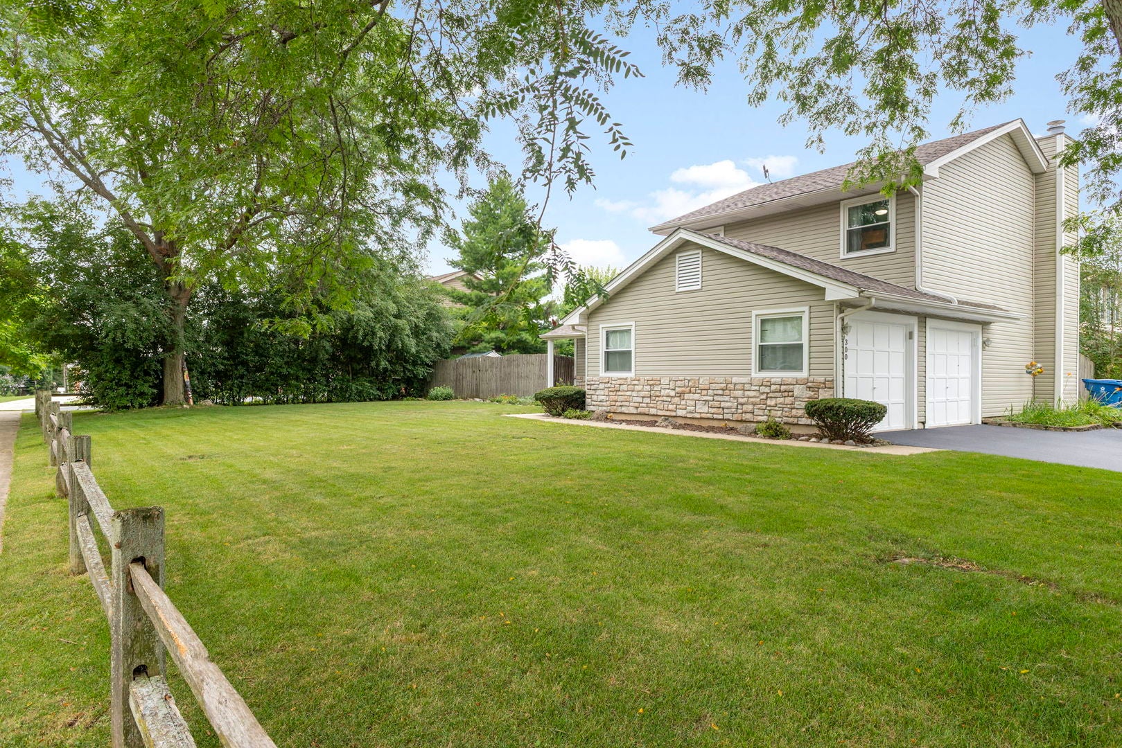 300 Oakbrook Court