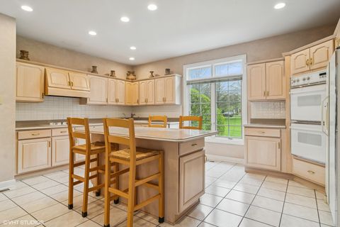 Tiny photo for 16 Forest Lane, South Barrington, IL 60010 (MLS # 12416290)