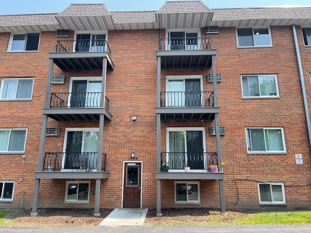 1444 Carriage Lane 5