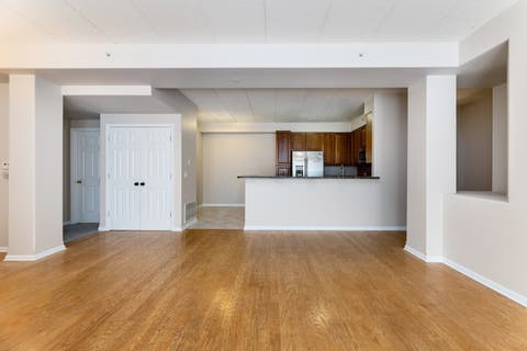 Tiny photo for 1715 Pavilion Way #307, Park Ridge, IL 60068 (MLS # 12679199)