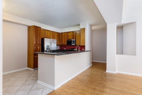 Tiny photo for 1715 Pavilion Way #307, Park Ridge, IL 60068 (MLS # 12679199)