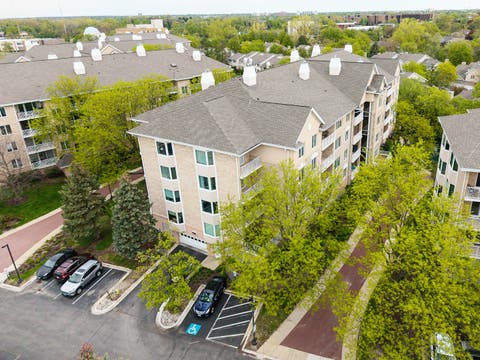 Tiny photo for 1715 Pavilion Way #307, Park Ridge, IL 60068 (MLS # 12679199)