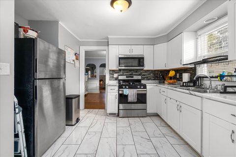 Tiny photo for 937 PEARL Street, Aurora, IL 60505 (MLS # 12512552)