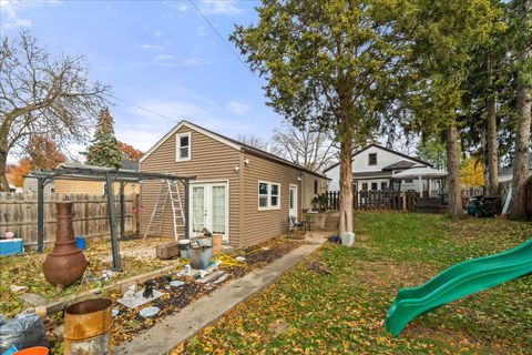 Tiny photo for 937 PEARL Street, Aurora, IL 60505 (MLS # 12512552)