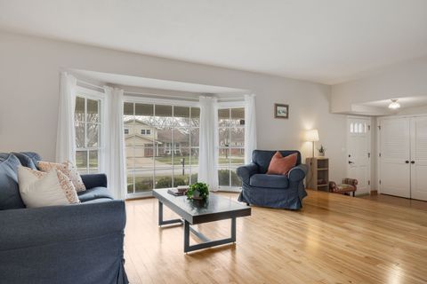 Tiny photo for 905 Kennebec Lane, Naperville, IL 60563 (MLS # 12599267)