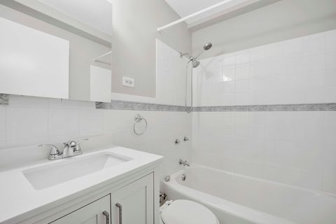 Tiny photo for 6030 N Sheridan Road #1307, Chicago, IL 60660 (MLS # 12614848)