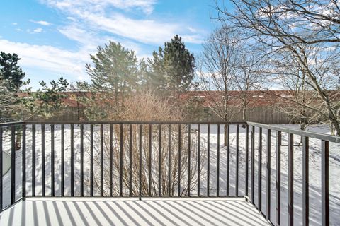 Tiny photo for 947 Kensington Drive #7-E3, Northbrook, IL 60062 (MLS # 12596527)