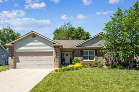 Single Family Residence in Coal City IL 990 Foxgrove Drive.jpg