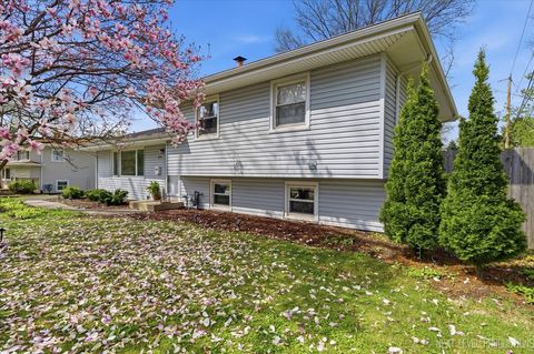 Tiny photo for 1209 Laurel Lane, Naperville, IL 60540 (MLS # 12619979)