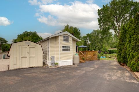 Photo of 195 Fossil Cove Lane, Wilmington, IL 60481 (MLS # 12375623)