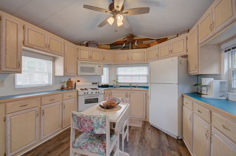 Tiny photo for 195 Fossil Cove Lane, Wilmington, IL 60481 (MLS # 12375623)