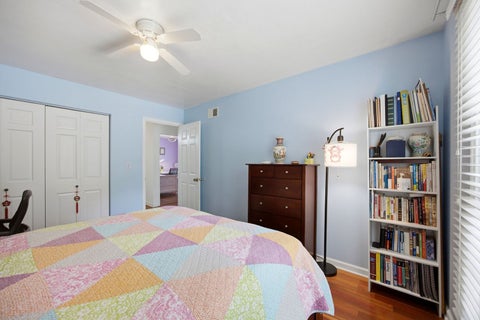 Tiny photo for 993 Knollwood Drive, Buffalo Grove, IL 60089 (MLS # 12734284)