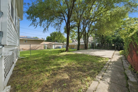 Tiny photo for 7545 S Rhodes Avenue, Chicago, IL 60619 (MLS # 12735927)
