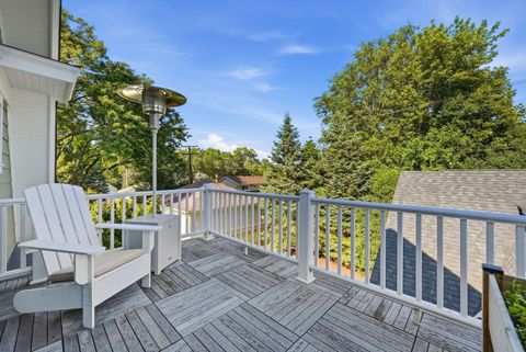 Tiny photo for 611 Prairie Avenue, Barrington, IL 60010 (MLS # 12699448)