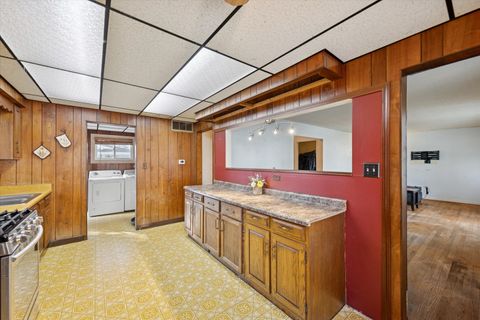 Tiny photo for 360 N Lincoln Avenue, Villa Park, IL 60181 (MLS # 12566526)